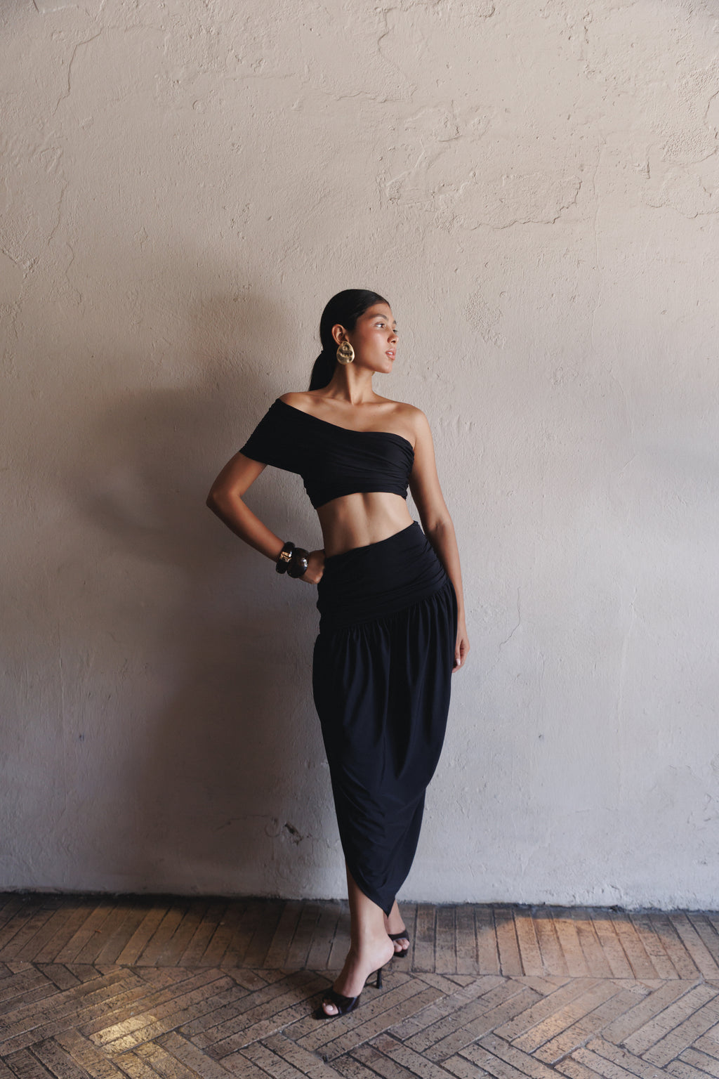 GRACIA TOP BLACK